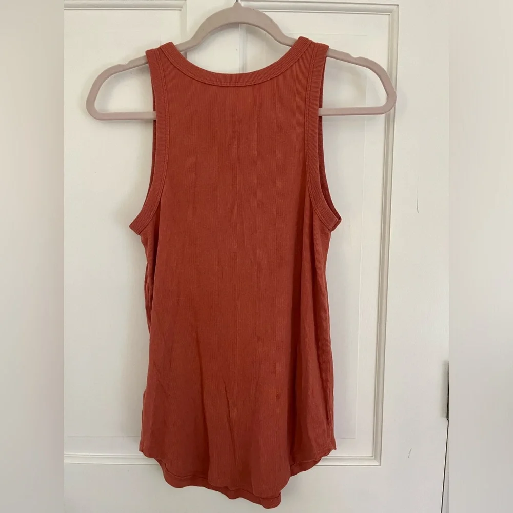 🎁Free with purchase!🎁 a new day Coral Ribbed Racerback Tank top Size XXLarge - Picture 2 of 3